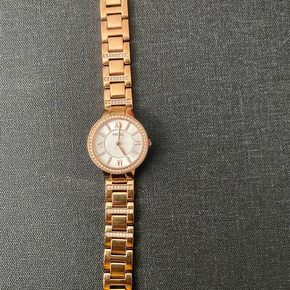 ‼️SOLD‼️Fossil Ladies watch - Picture 2 of 4